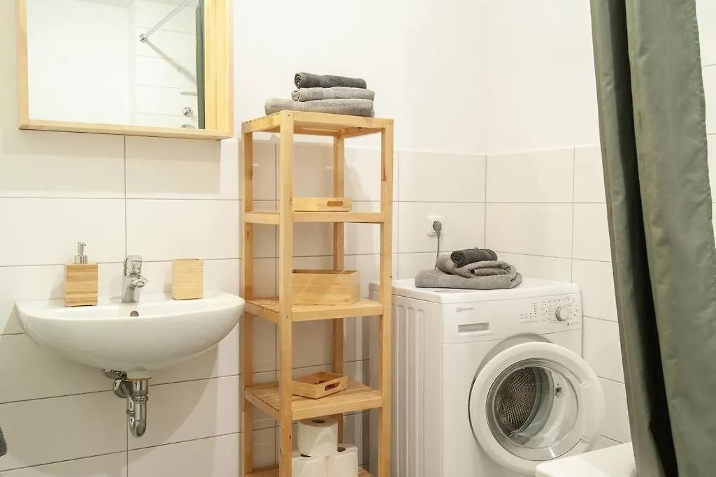 Apartment Ferienwohnung Wohnglueck Mit Balkon Im Preussischen Viertel Dresden
