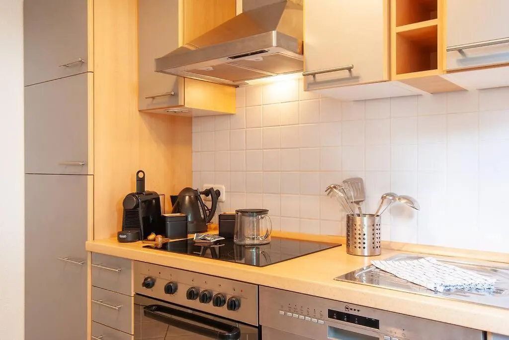 Wohnglueck Mit Balkon Im Preussischen Viertel Apartment Dresden