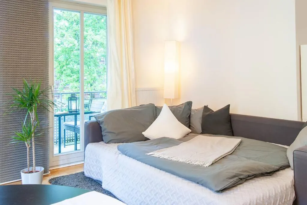 Wohnglueck Mit Balkon Im Preussischen Viertel Apartment Dresden Germany